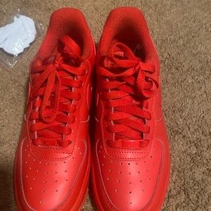 red Af1’s size 6.5 in men